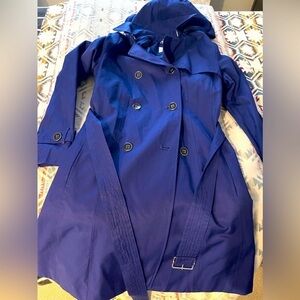 Trench Coat for Women. Brand New